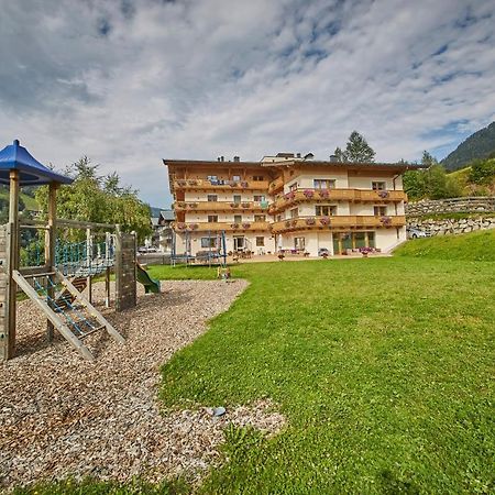 Johanneshof - Dein Mountain Wohlfuehlhotel Saalbach-Hinterglemm Eksteriør billede