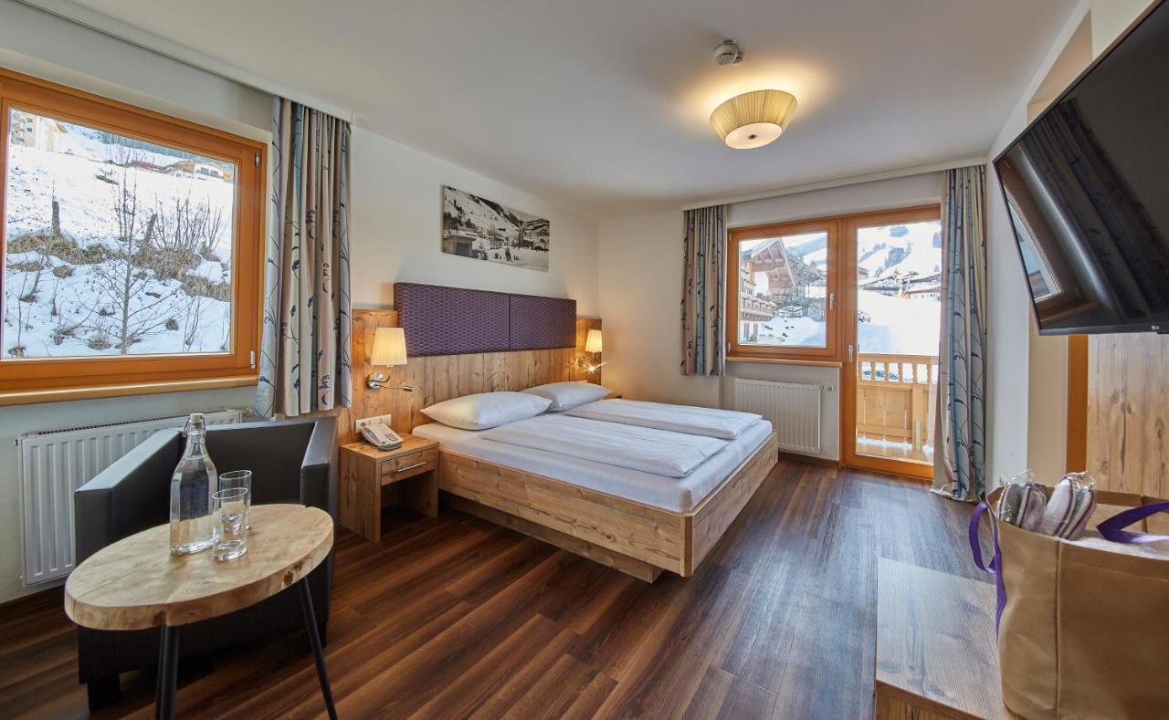 Johanneshof - Dein Mountain Wohlfuehlhotel Saalbach-Hinterglemm Eksteriør billede
