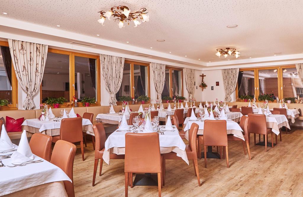 Johanneshof - Dein Mountain Wohlfuehlhotel Saalbach-Hinterglemm Eksteriør billede