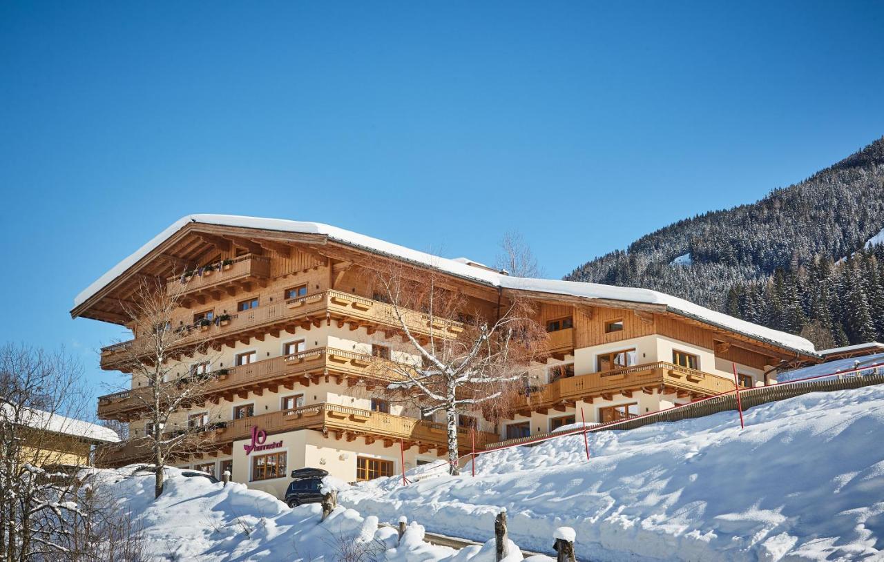 Johanneshof - Dein Mountain Wohlfuehlhotel Saalbach-Hinterglemm Eksteriør billede